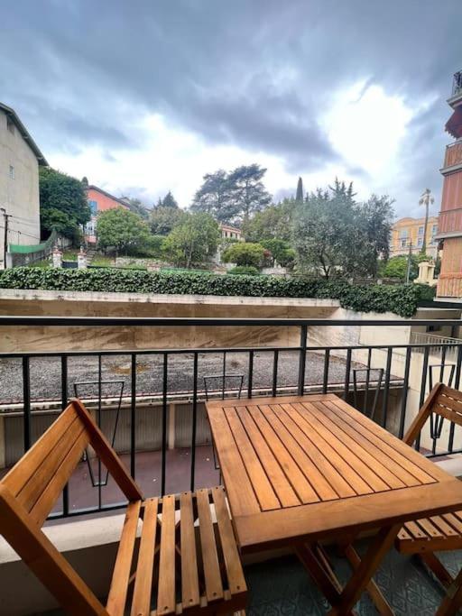 Beau 2 Pieces,Terrasse, Parking Menton Centre Apartman Kültér fotó